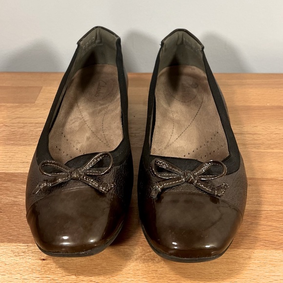 Olive green/brown ballet flats - 7.5 - Picture 1 of 6